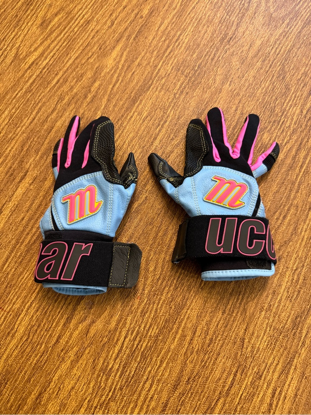 Marucci youth Blacksmith II batting gloves